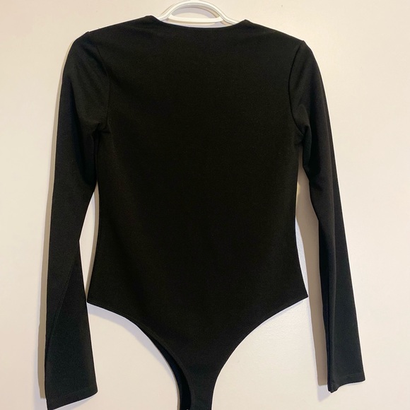 COPY - Bodysuit with deep v line - Picture 3 of 3